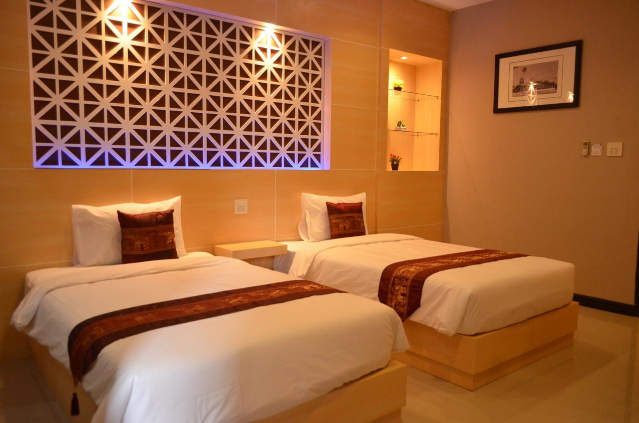 Thatluangview Hotel Vientiane Luaran gambar