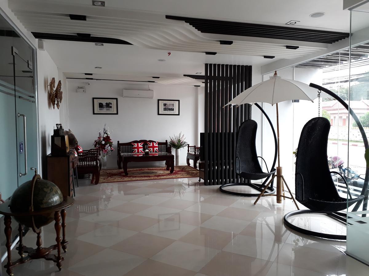 Thatluangview Hotel Vientiane Luaran gambar