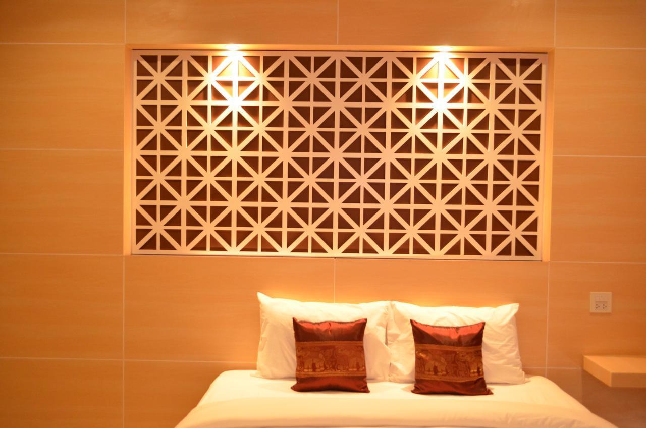 Thatluangview Hotel Vientiane Luaran gambar