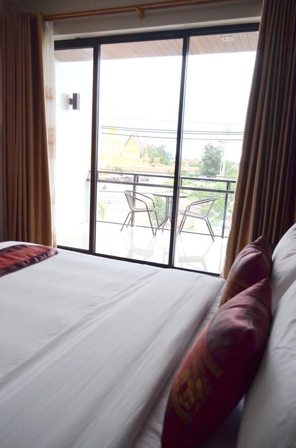 Thatluangview Hotel Vientiane Luaran gambar