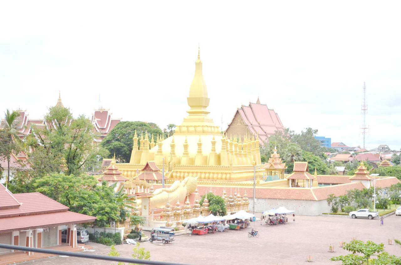 Thatluangview Hotel Vientiane Luaran gambar