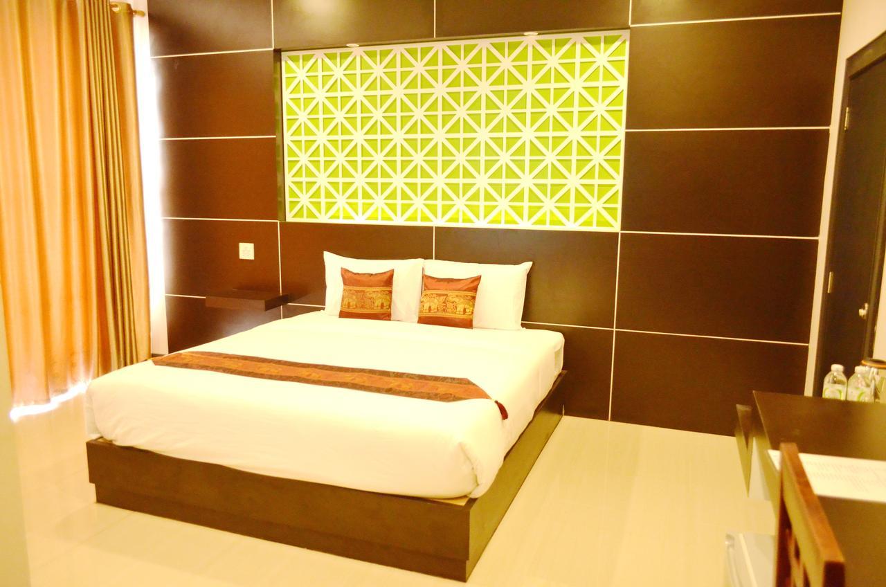 Thatluangview Hotel Vientiane Luaran gambar